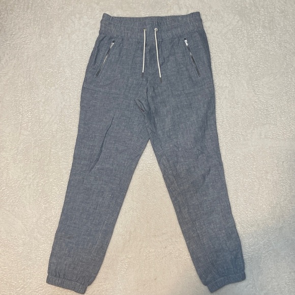 Athleta Cabo Linen Jogger Activewear Summer Pant in Chambray Blue Women's 2 - Picture 1 of 7